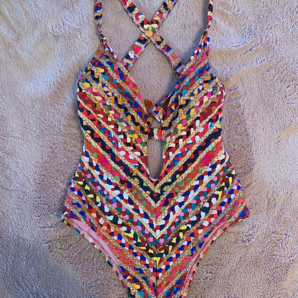 Gorgeous Sam Edelman size S one piece bikini